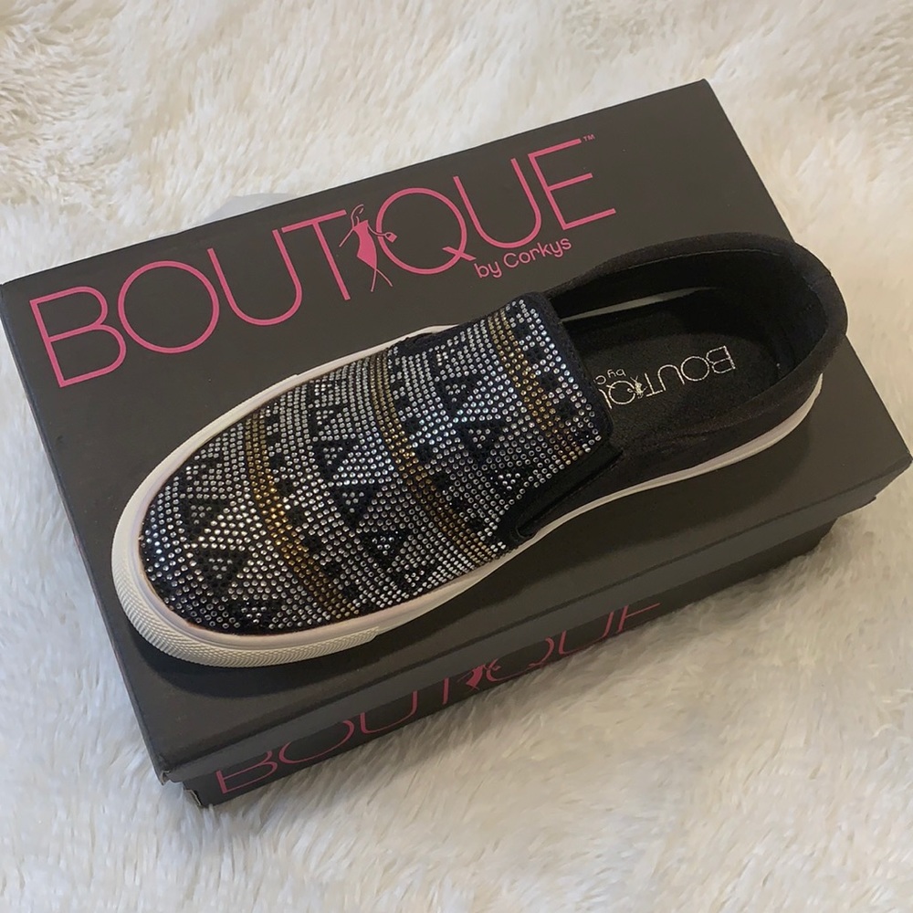Corkys whirl rhinestone size 9 slip on sneaker